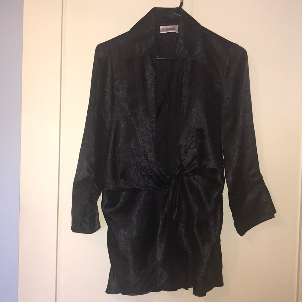 Three Sisters wrap blouse